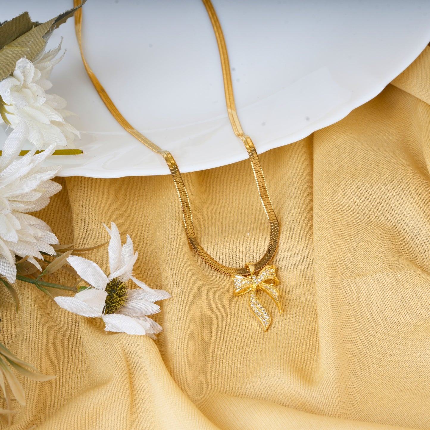 Bow Choker Pendant