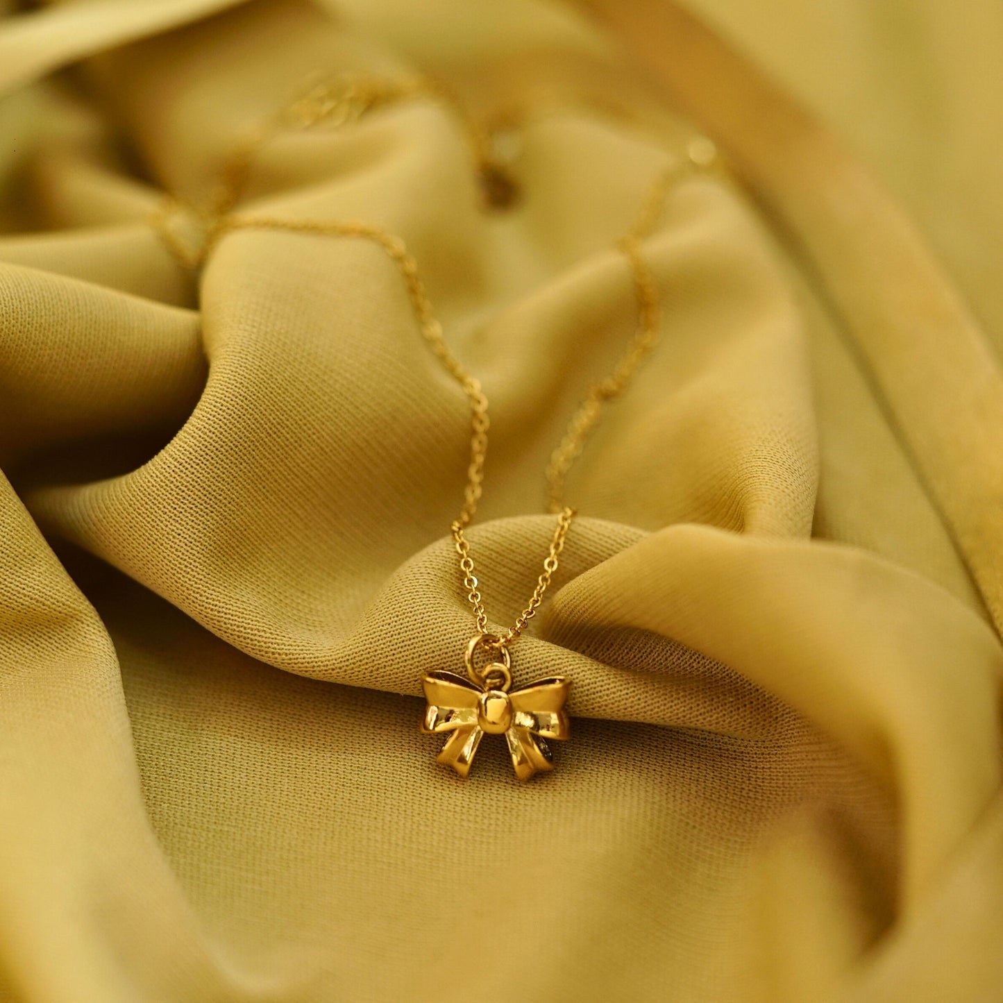 Olive Bow Knot Pendant