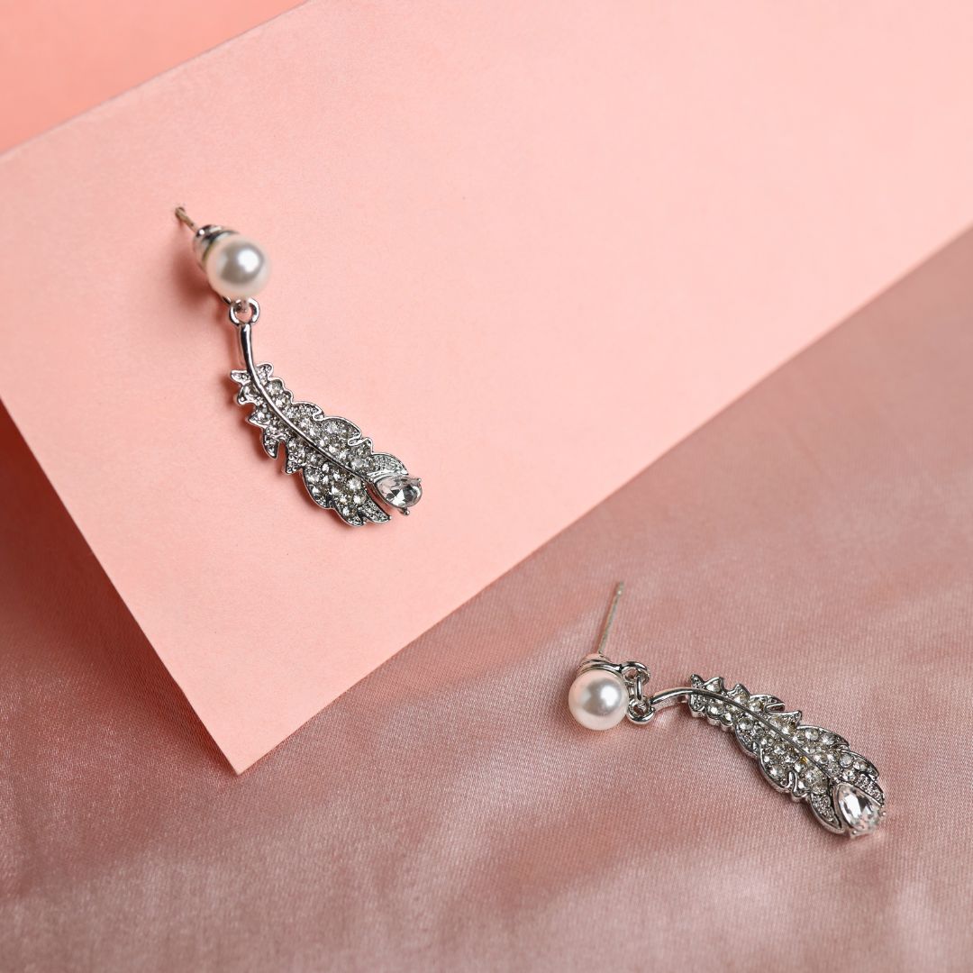Feather Pearl Earrings
