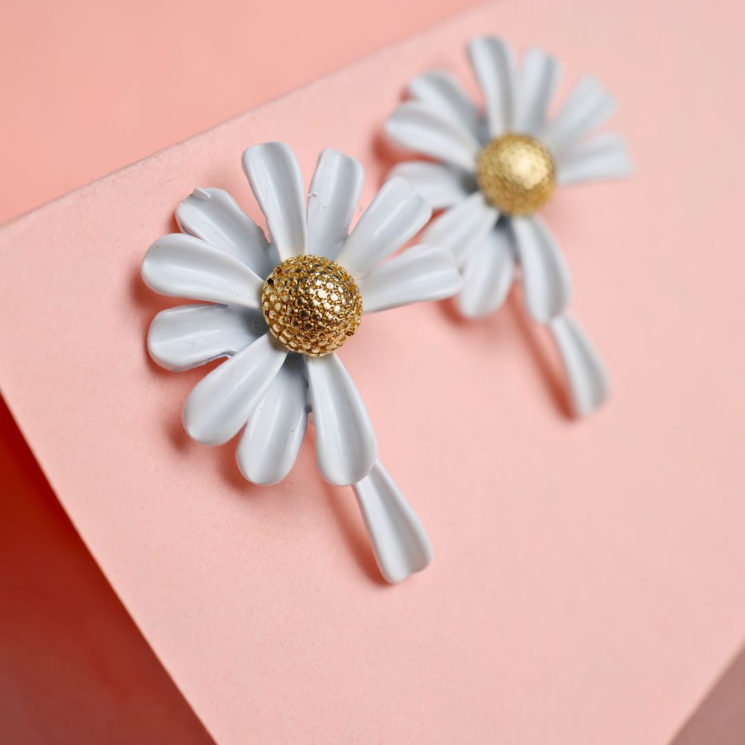 Oxeye Daisy Earrings